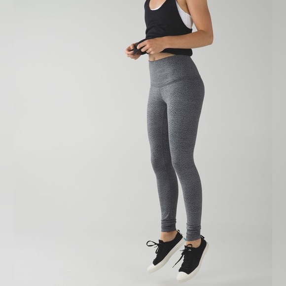 lululemon athletica Pants - Lululemon Wunder Under Pant Full-On Luon Roll Down Dottie Dash